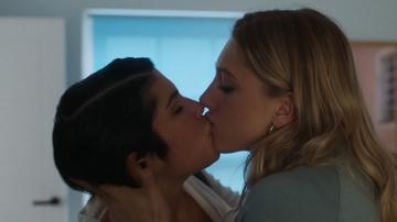 Ella Lily Hyland, Jess Darrow in Fifteen-Love (2023) Lesbian Breasts Lesbian 350831