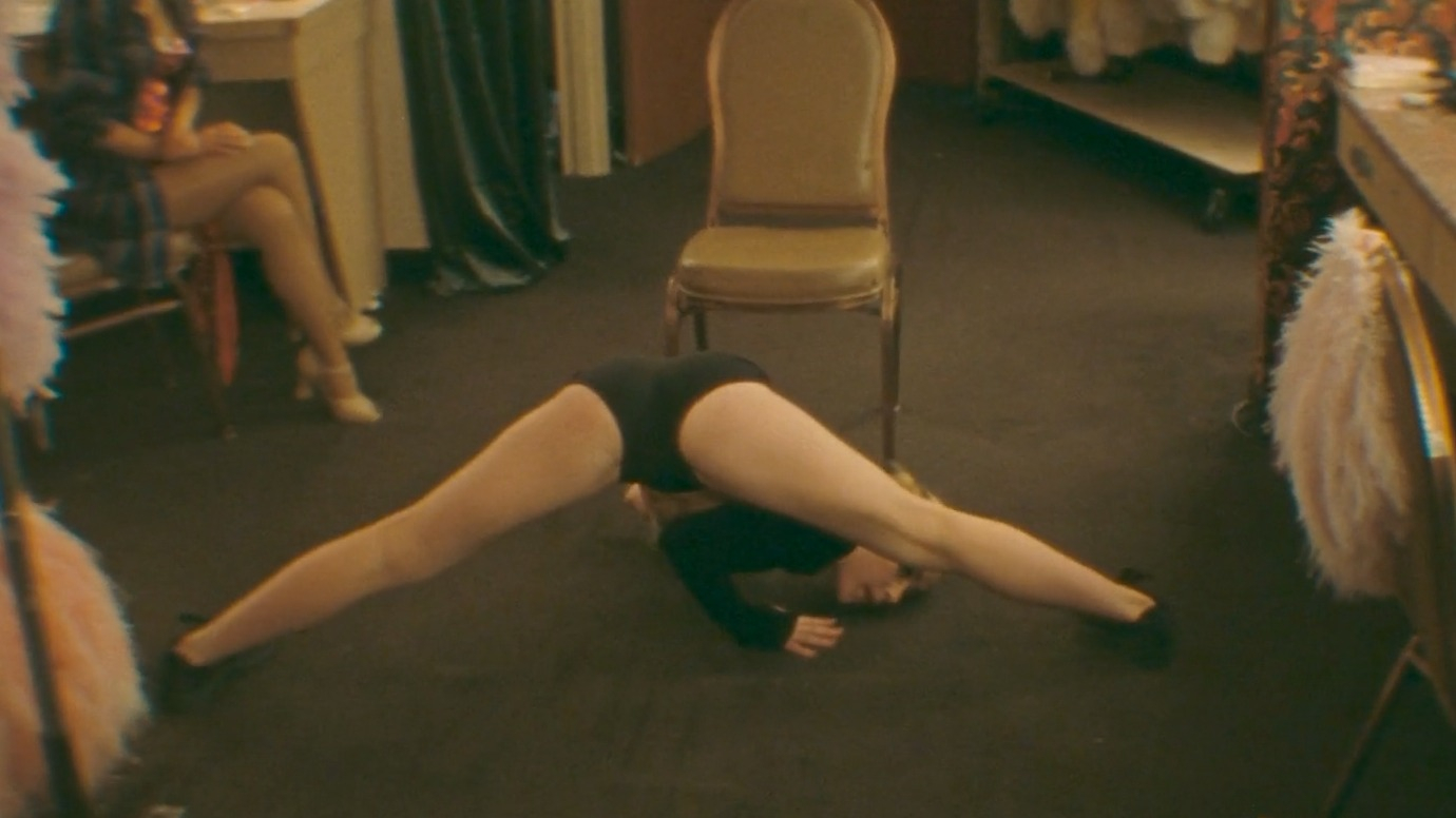 Sexiest Scenes of Jodie from The Last Showgirl. Sexy. 352391