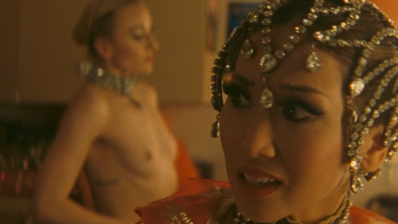 Amber Snow Nude in The Last Showgirl. Sexy, Breasts, thong, underwear. 352396