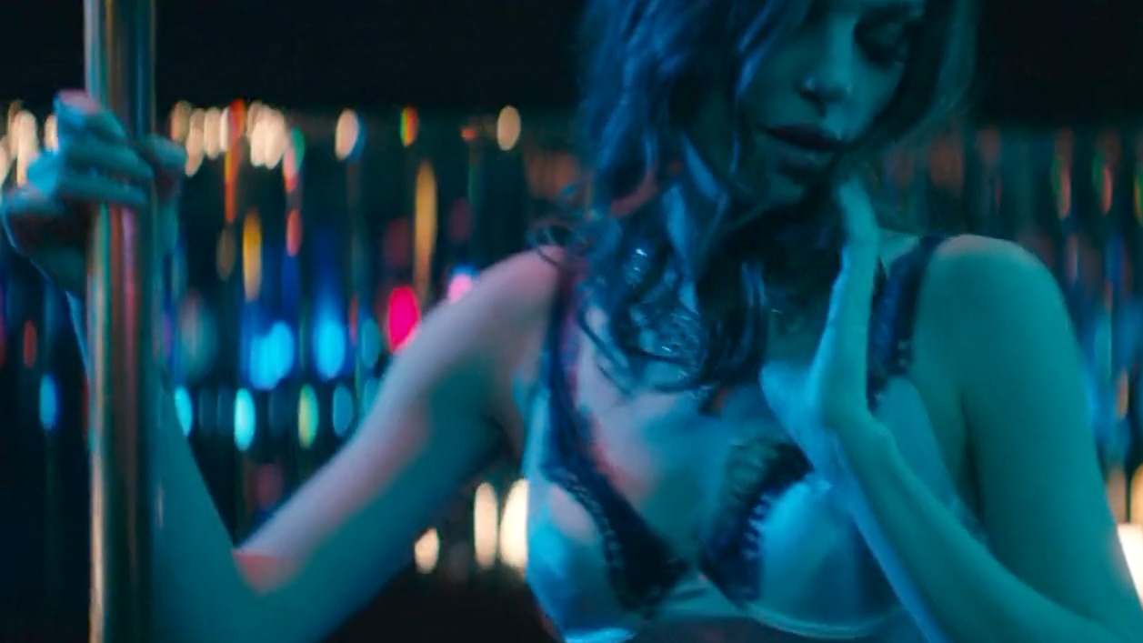 Michelle Mylett in Goliath (2019) Sexy Bikini Sexy 350916