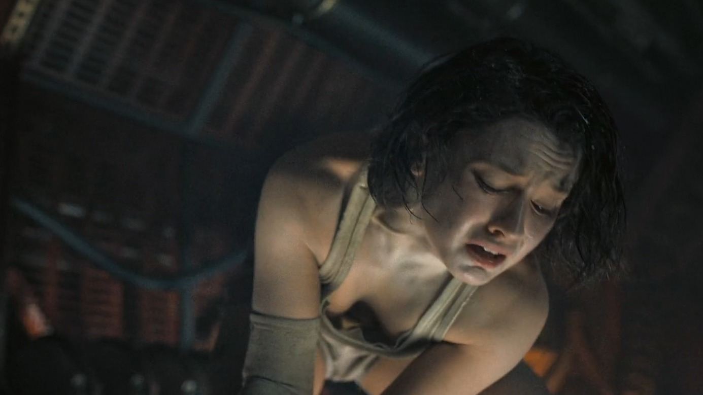 Cailee Spaeny, Isabela Merced in Alien: Romulus (2024) Sexy Sexy 351526