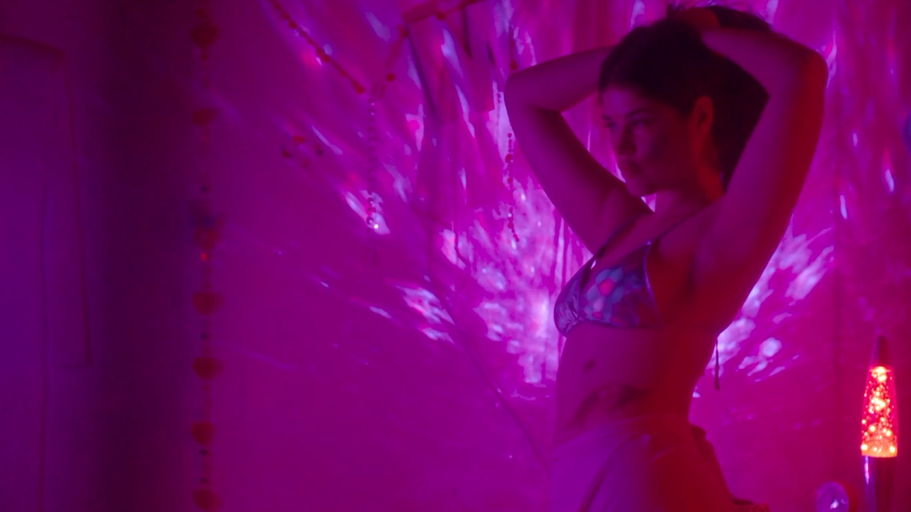 Hottest Manchi Scenes. Bikini, breasts, thong. 353595