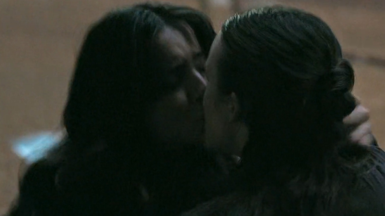 Sexiest Scenes of Dina from The Last of Us. Lesbian, sexy. 353171