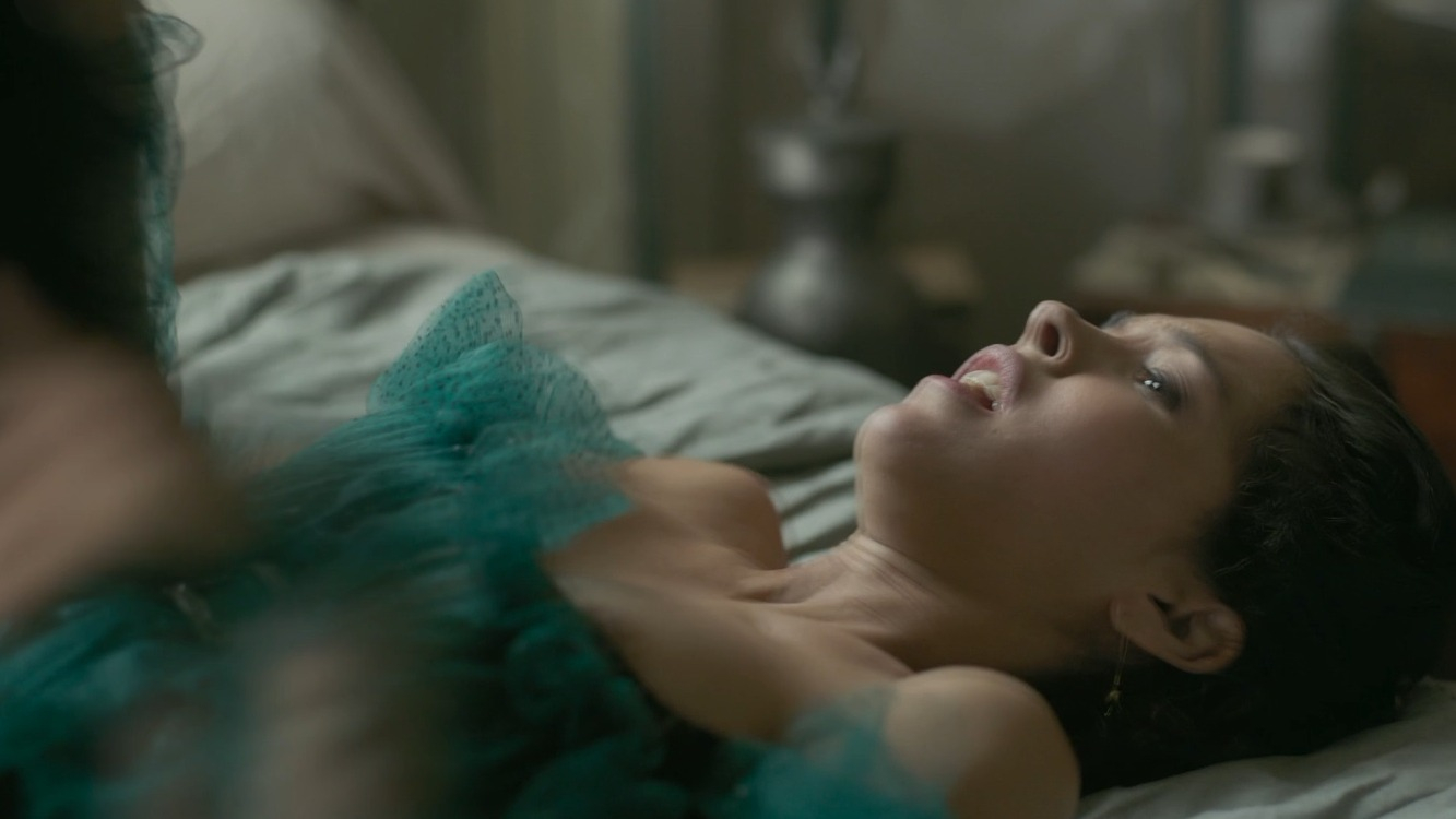 Lyna Khoudri in Carême (2025) Left Breast Left Nipslip Breasts Left Breast 353415