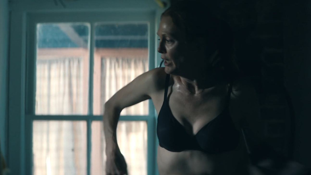 Sexiest Scenes of Kate Garrett from Echo Valley. Underwear, sexy. 353645