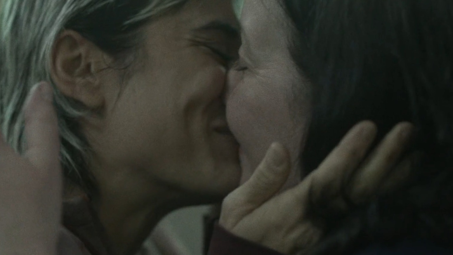 Sexiest Scenes of Gladys Guerra from In the Mud. Lesbian, breasts, butt. 354341