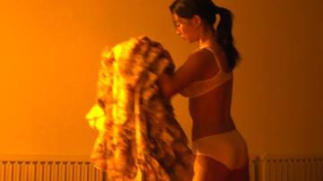 Bang Hyo-rin in Aema (2025) Underwear Bikini Butt 354454