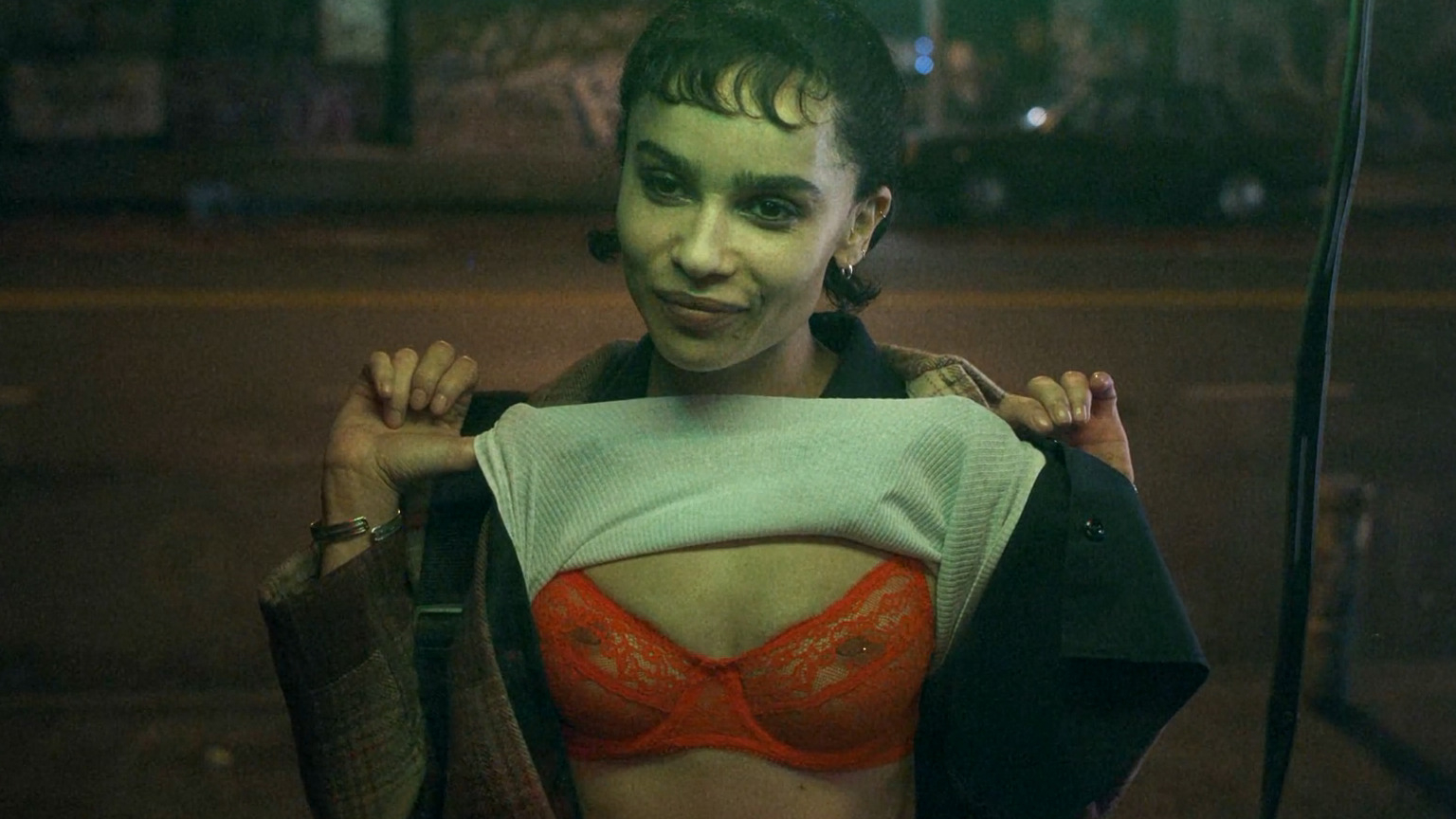 Hottest Zoë Kravitz Scene in Caught Stealing. Underwear, breasts, sexy. 354908
