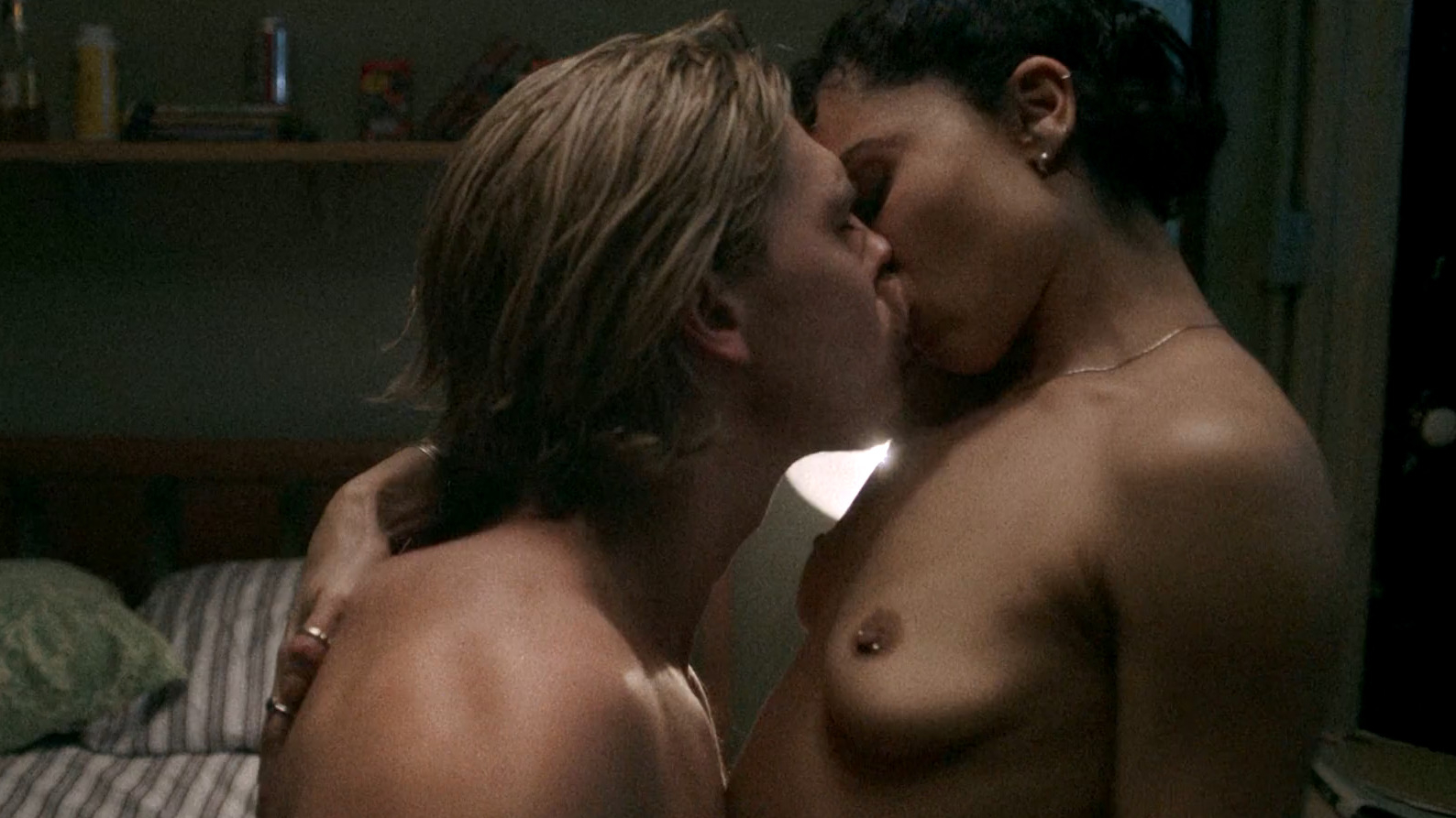 Zoë Kravitz in Caught Stealing (2025) Breasts Underwear Breasts Sexy 354909