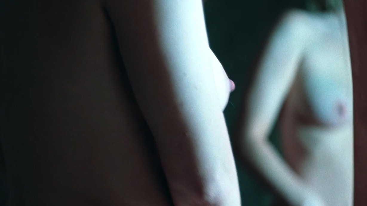 Jennifer Lawrence Naked as Grace. Breasts, Right Breast, Underwear, bush, butt. 355575
