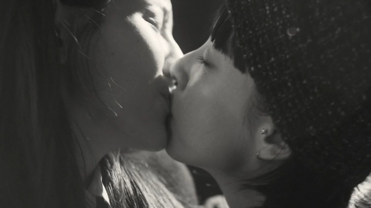 Hidden Face's Sexiest Scenes with Jo Yeo-jeong. Lesbian, breasts, butt. 354720