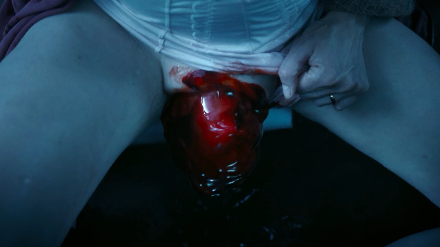Nudes of Young Mother from IT: Welcome to Derry. Bush, Prosthetic, Underwear, Cgi. 355200