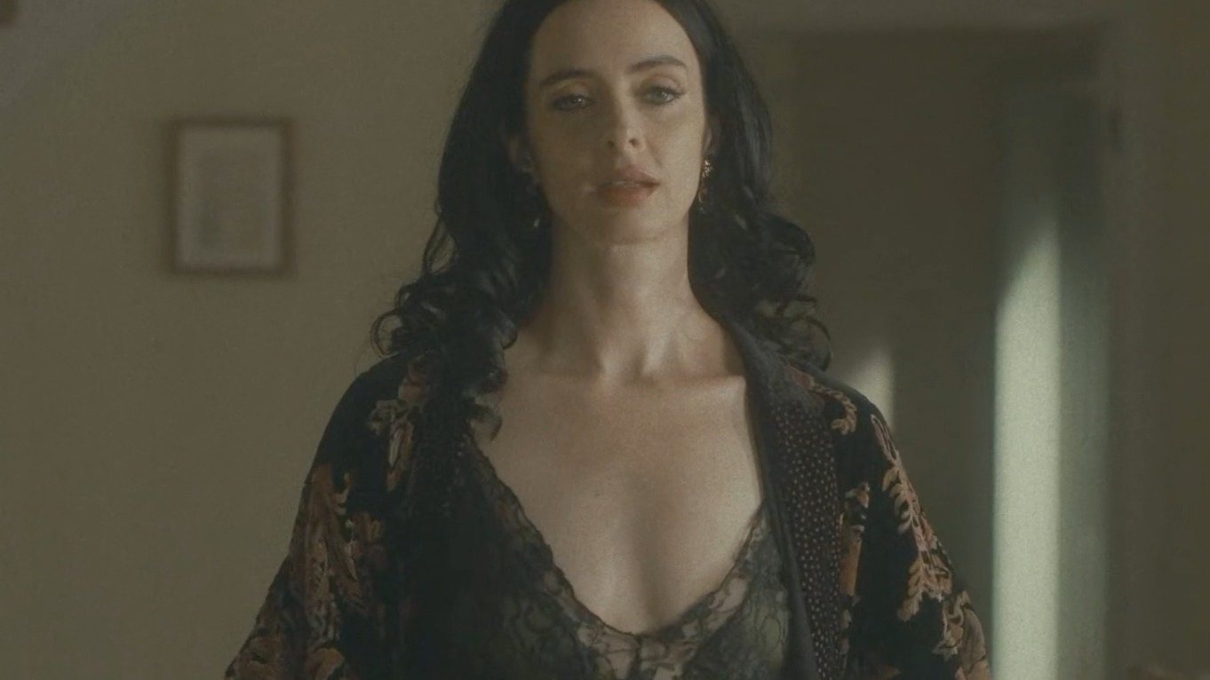 Kiernan Shipka, Krysten Ritter in Stone Cold Fox (2025) Lesbian Sexy Bikini Lesbian 355383