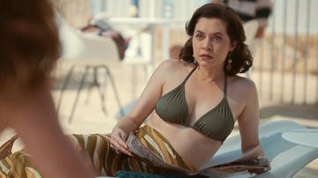 Marjorie Estiano, Marina Provezzano in Ângela Diniz: Murdered and Convicted (2025) Bikini Sexy Bikini Breasts 355497