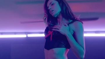 Samantha Allsop in Beauty from Pain (2025) Underwear Bikini Breasts 356053