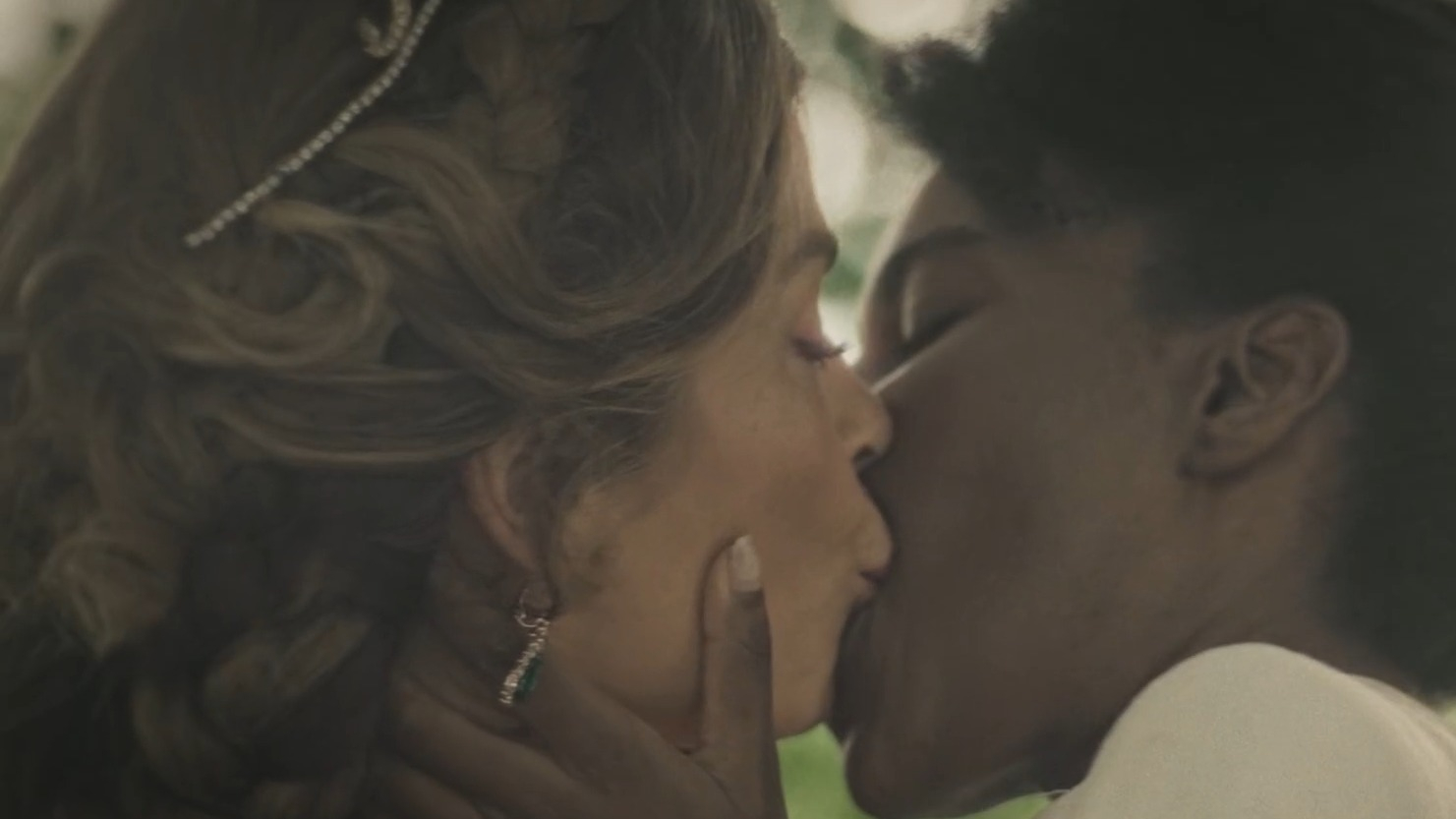 Sexiest Grazi Massafera Scene in Madam Beja. Lesbian, bikini, breasts. 356677
