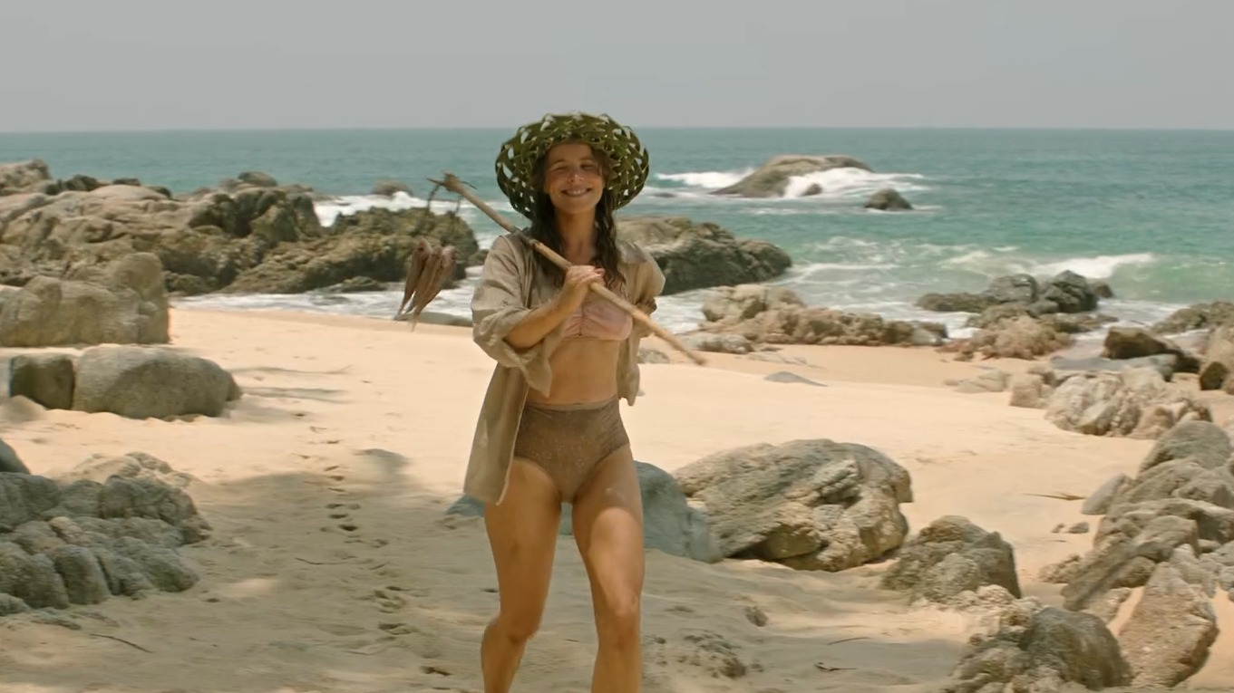 Send Help's Sexiest Scenes with Rachel McAdams. Underwear, breasts, left nipslip. 356802