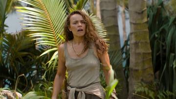 Rachel McAdams in Send Help (2026) Sexy Breasts Left Nipslip 357061