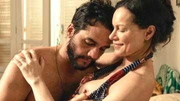 Hermila Guedes in The Secret Agent (2025) Breasts Left Breast Underwear Breasts Left Breast 356403