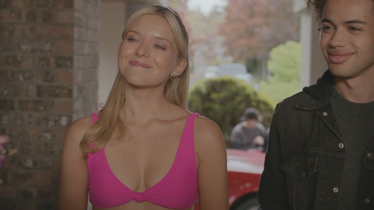 Hottest Elle Woods Scenes. Bikini. 357549