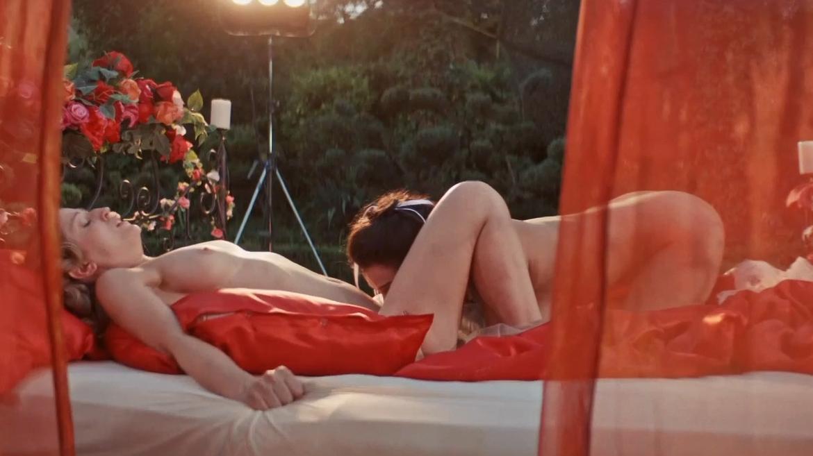 Viola Lotti Gombó Naked in Birodalom. Breasts, Lesbian, Bush, Butt, Full Frontal, Full Nudity, bikini, prosthetic. 357613