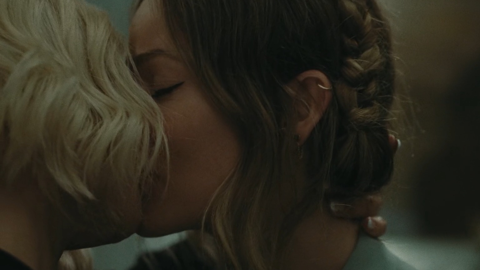 The Invite's Sexiest Scenes with Olivia Wilde. Lesbian, sexy, underwear. 358416